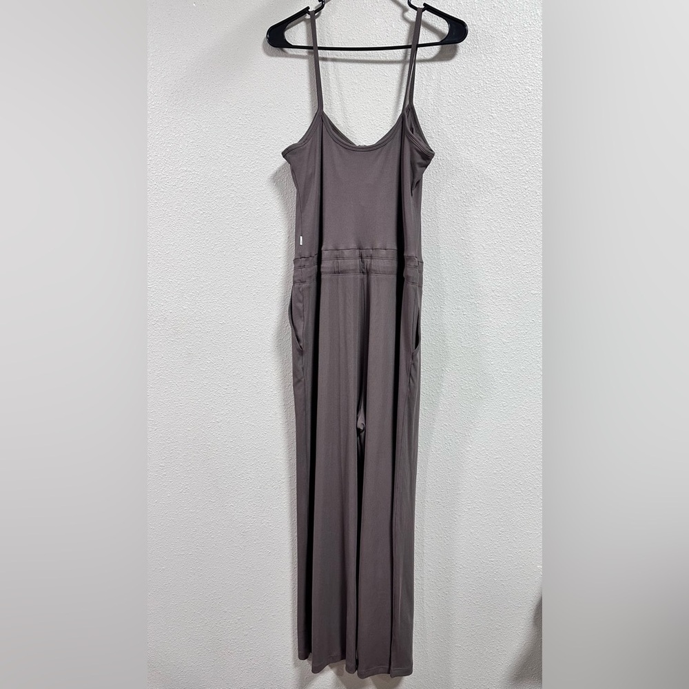Vuori Womens Pose Scoop Jumpsuit Large Color Chocolate Loungewear Comfort Travel - Picture 6 of 12